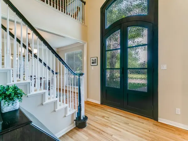 701 Lakehurst Court, Southlake, TX 76092