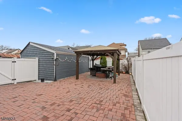 886-888 Degraw Ave, Newark City, NJ 07104