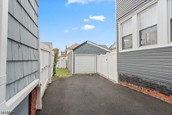 886-888 Degraw Ave, Newark City, NJ 07104