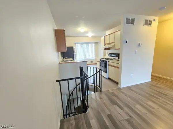 315 Shore Dr #D, Highlands Boro, NJ 07732