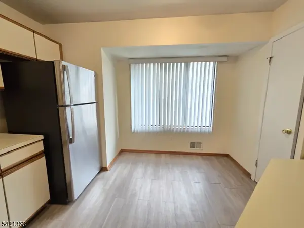 315 Shore Dr #D, Highlands Boro, NJ 07732