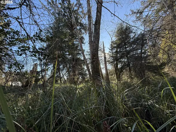 27399 Sandridge RD #3,4,7,8, Ocean Park, WA 98640