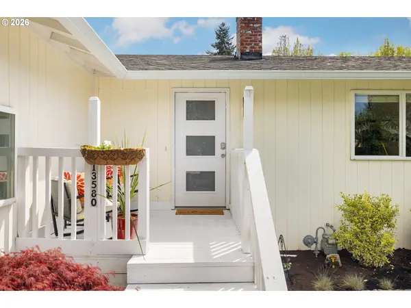 13580 SW VILLAGE GLENN DR, Portland, OR 97223