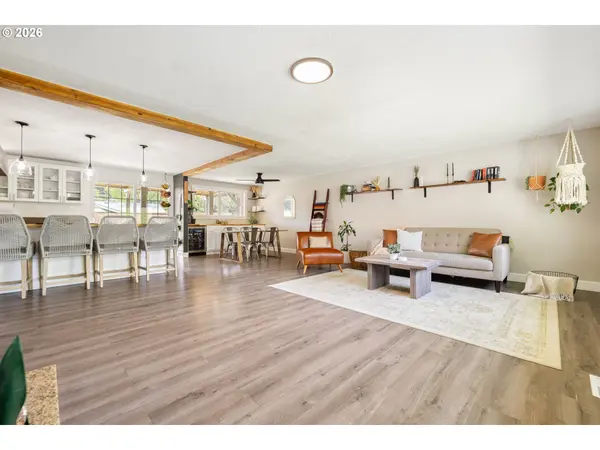 13580 SW VILLAGE GLENN DR, Portland, OR 97223