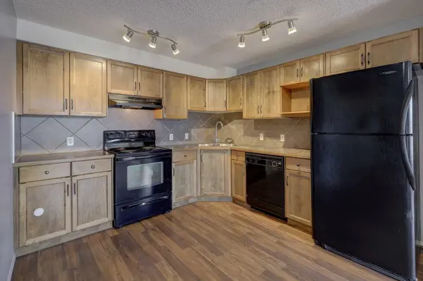 140 Sagewood BLVD SW #2201, Airdrie, AB T4B 0J1