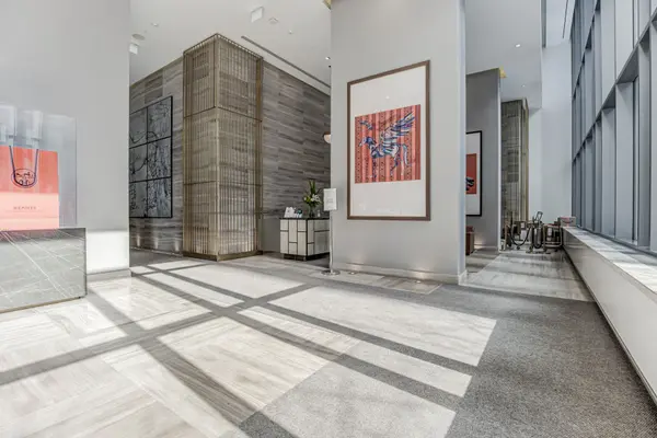 50 Charles ST E #3804, Toronto C08, ON M4Y 1T1