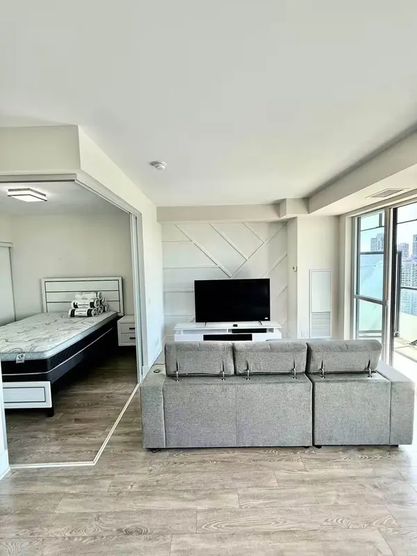 300 Front ST W #3403, Toronto C01, ON M5V 0E9