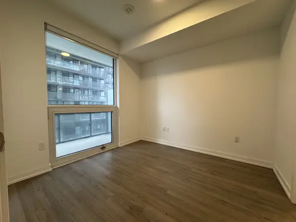 39 Roehampton AVE #706, Toronto C10, ON M4P 0G1