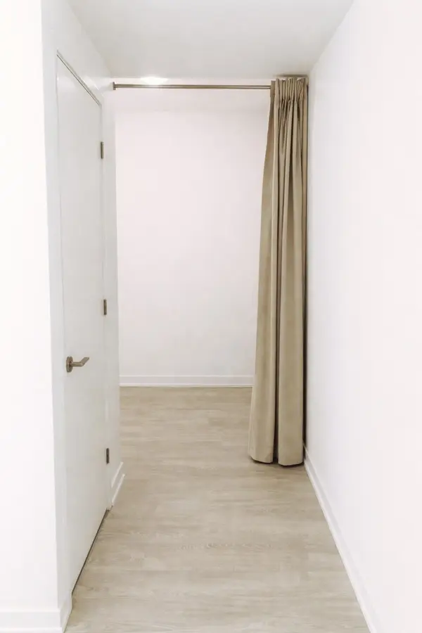 634 CHURCH ST W #1806, Toronto C08, ON M4Y 0G9