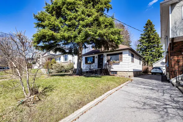 99 Eastville AVE, Toronto E08, ON M1M 2N8