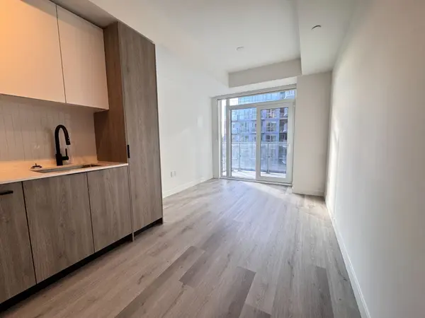 1635 MILITARY TRL #427, Toronto E10, ON M1C 1B2