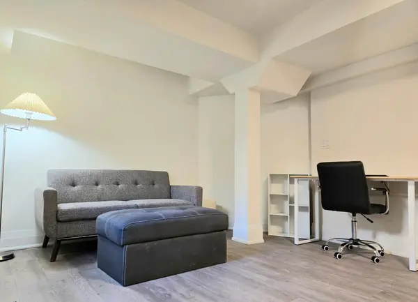 50 Current DR S #(Bsmt), Richmond Hill, ON L4S 0M8