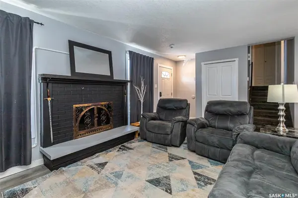 6 Diggle PLACE, Saskatoon, SK S7M 4J9