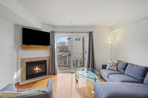 56 Steele Park Private, Cyrville - Carson Grove - Pineview, ON K1J 0J2