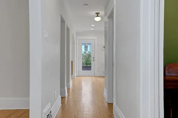 824 Fisher AVE, Carlington - Central Park, ON K1Z 6P2