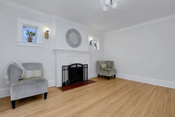 824 Fisher AVE, Carlington - Central Park, ON K1Z 6P2