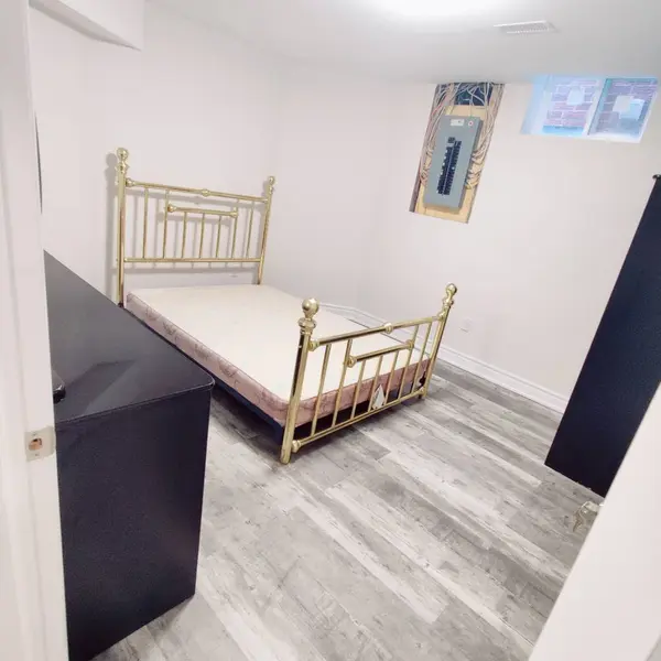 217 Badessa CIR, Vaughan, ON L4J 6C9