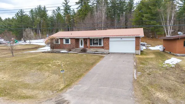 107 Augsburg RD, Bonnechere Valley, ON K0J 1T0
