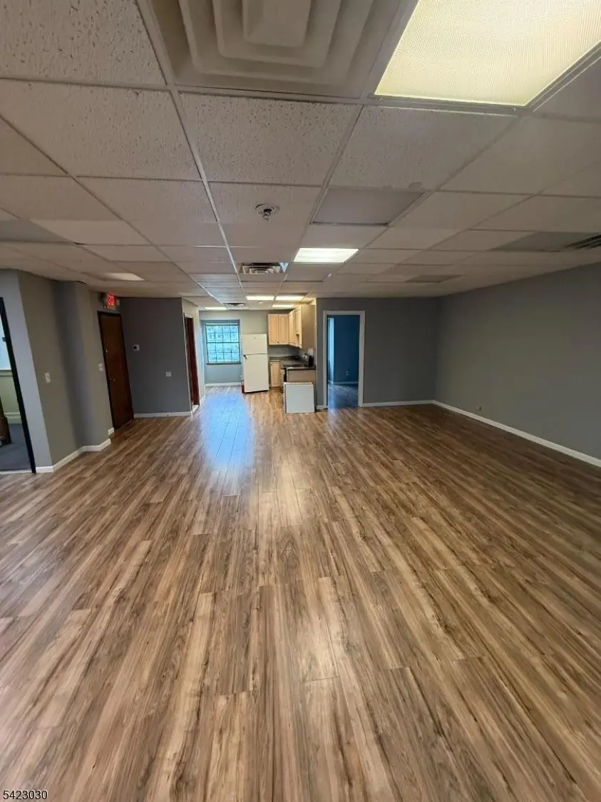 350 Sparta Ave #B4, Sparta Twp., NJ 07871