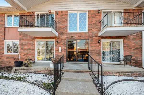 54781 Shelby RD #80, Shelby Charter Township, MI 48316