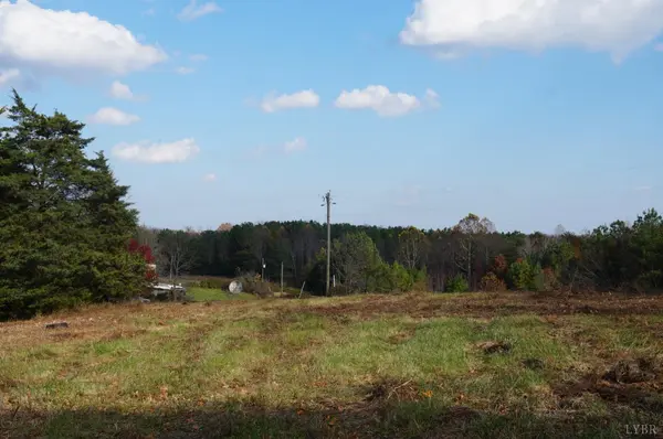 570 Old Well RD, Phenix, VA 23959