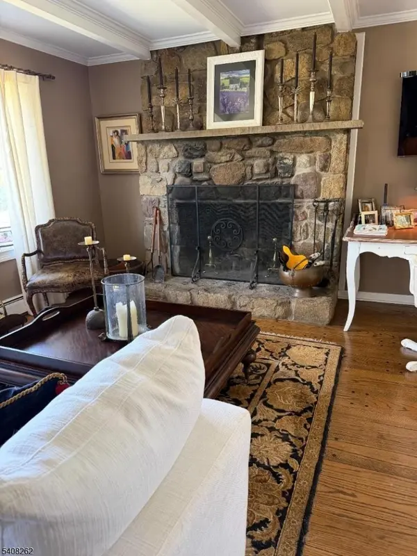 11 Miller Ave, Tewksbury Twp., NJ 08858