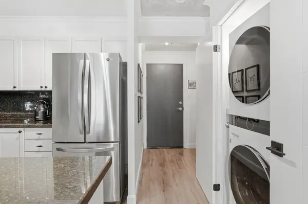 600 Queens Quay W #705, Toronto C01, ON M5V 3M3