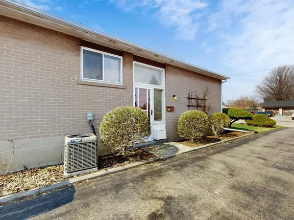 26 Carlyle CRES, Brampton, ON L6W 2Z1