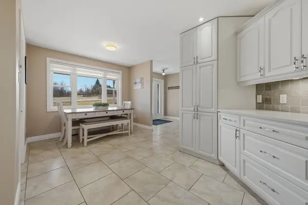 19 St Andrews Lane DR, Rideau Lakes, ON K0G 1X0