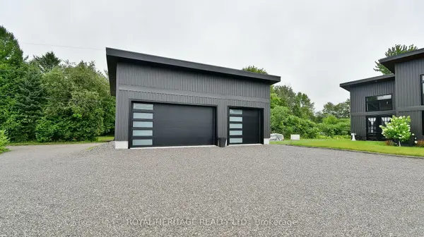 9 Hunts Line RD, Trent Lakes, ON K0L 1J0