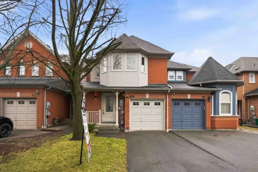 86 Zachary PL, Whitby, ON L1M 1E2