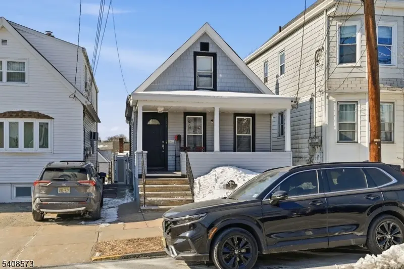 191 Cambridge Ave, Garfield City, NJ 07026