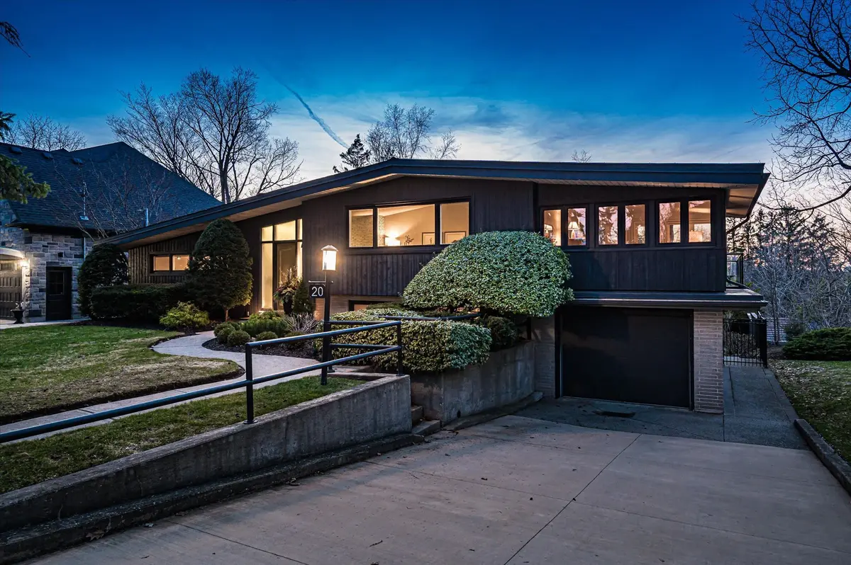 20 Harcourt DR, Guelph, ON N1G 1J6