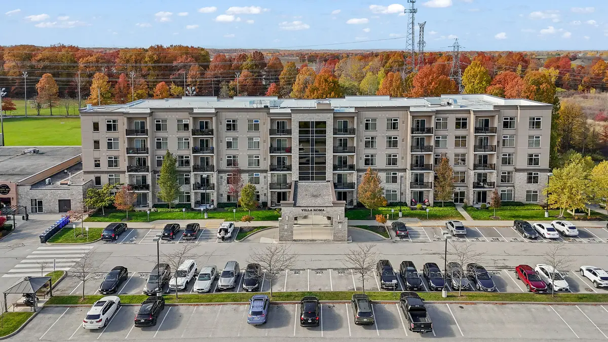 141 Vansickle RD #202, St. Catharines, ON L2S 0E5