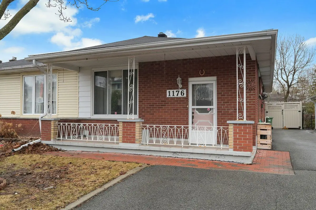 1176 Dorchester AVE, Carlington - Central Park, ON K1Z 8E4