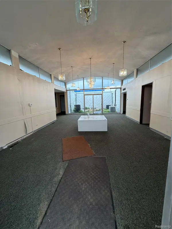 14551 Southfield RD, Allen Park, MI 48101