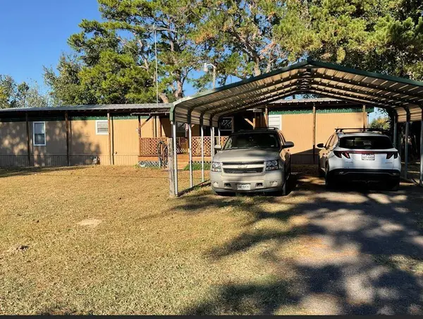 408 Leathers Lane, Jewett, TX 75846