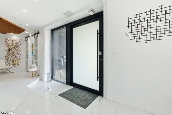 36 Mountainside Park Ter, Montclair Twp., NJ 07043