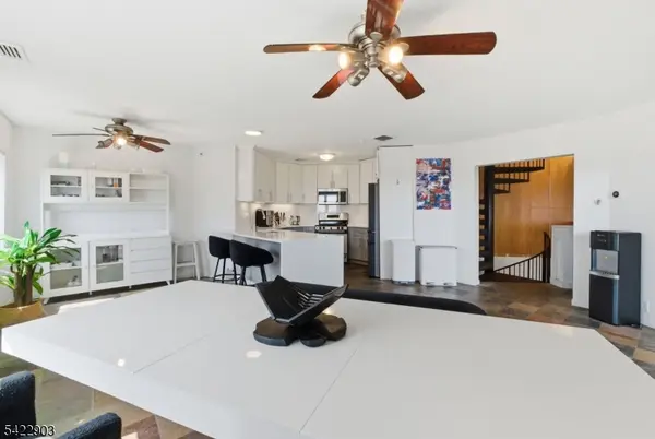 36 Mountainside Park Ter, Montclair Twp., NJ 07043