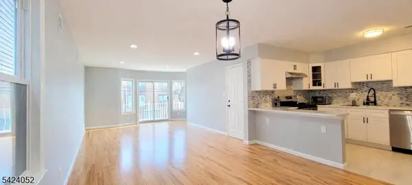 11 Wallis Ave #1, Jersey City, NJ 07306