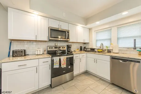 56 Central Ave, Caldwell Boro Twp., NJ 07006