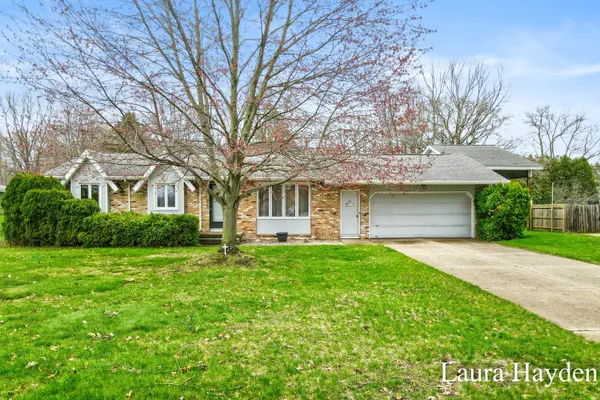 11394 8th AVE NW, Tallmadge Twp, MI 49534