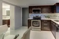 32 College View AVE #4, Toronto C03, ON M5P 1J4