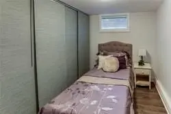 32 College View AVE #4, Toronto C03, ON M5P 1J4