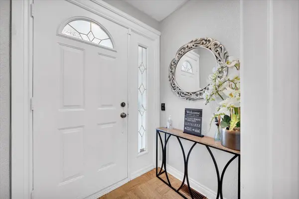 23 Christine CRES, Toronto C07, ON M2R 1A4