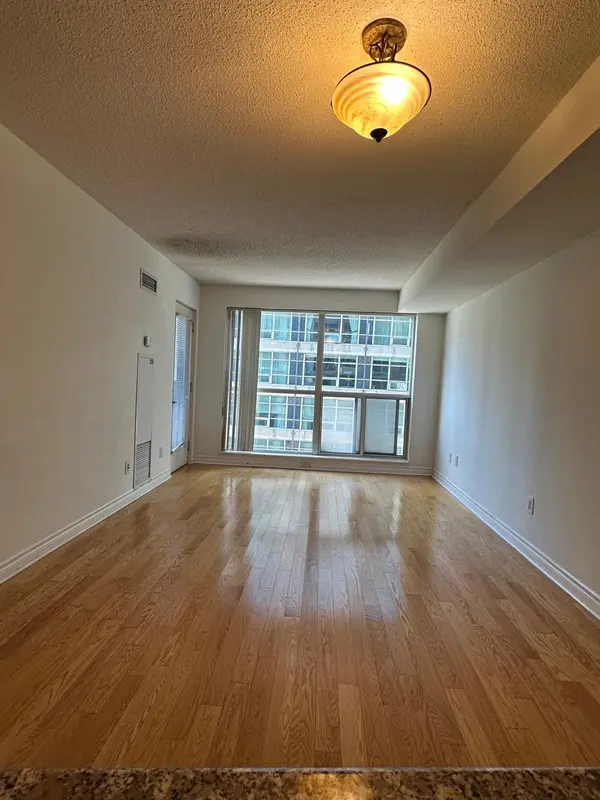 270 Wellington ST W #618, Toronto C01, ON M5V 3P5