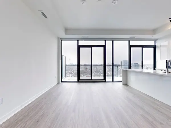 195 Mccaul ST #1909, Toronto C01, ON M5T 1W6