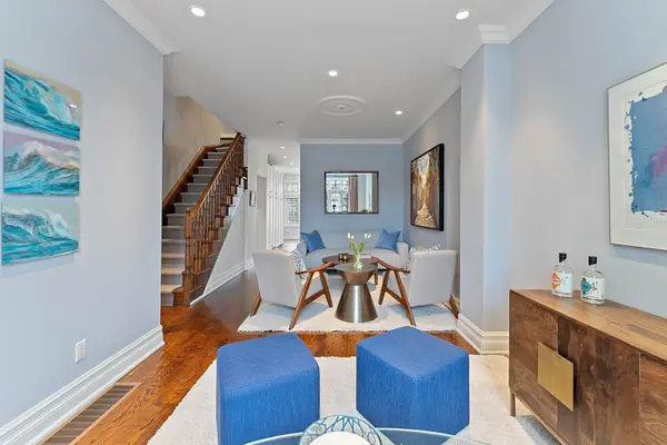 21 Castlefield AVE, Toronto C03, ON M4R 1G3