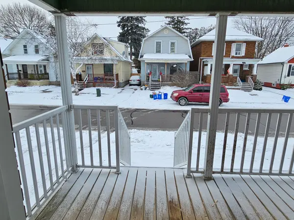 279 French ST, Oshawa, ON L1G 5N4