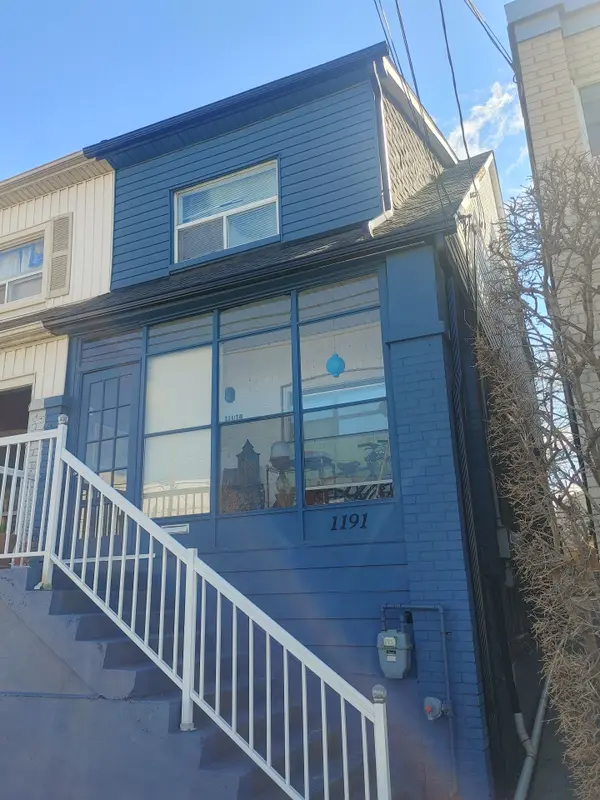 1191 Woodbine AVE, Toronto E03, ON M4C 4E1